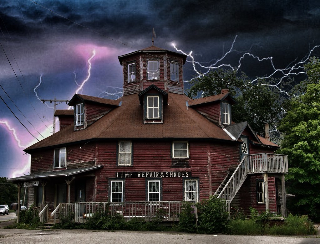 thunder on a house